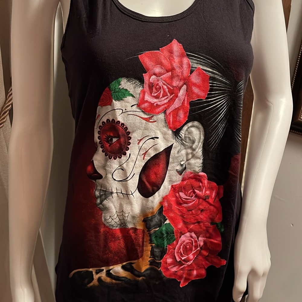 SMLXL TANK TOP SIZE XL ROSES - Picture 2 of 4